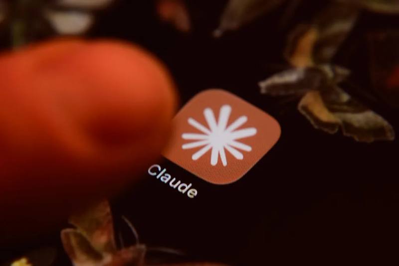 آنتروپیک یک سال Claude Team رایگان و ۱۰۰۰ دلار اعتبار API به استارتاپ‌های واجد شرایط می‌دهد