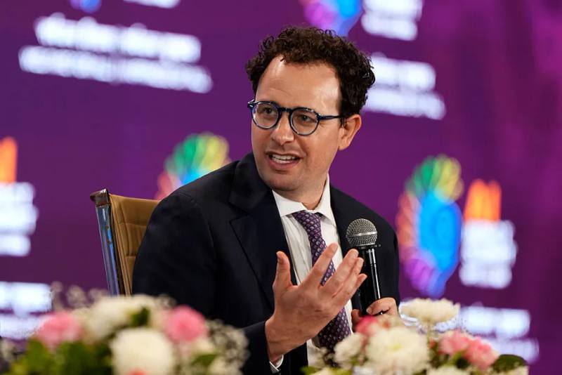 آنتروپیک پیشنهاد میدهد: سرعت پیشرفت هوش مصنوعی را با نظارت مستقل کنترل کنیم